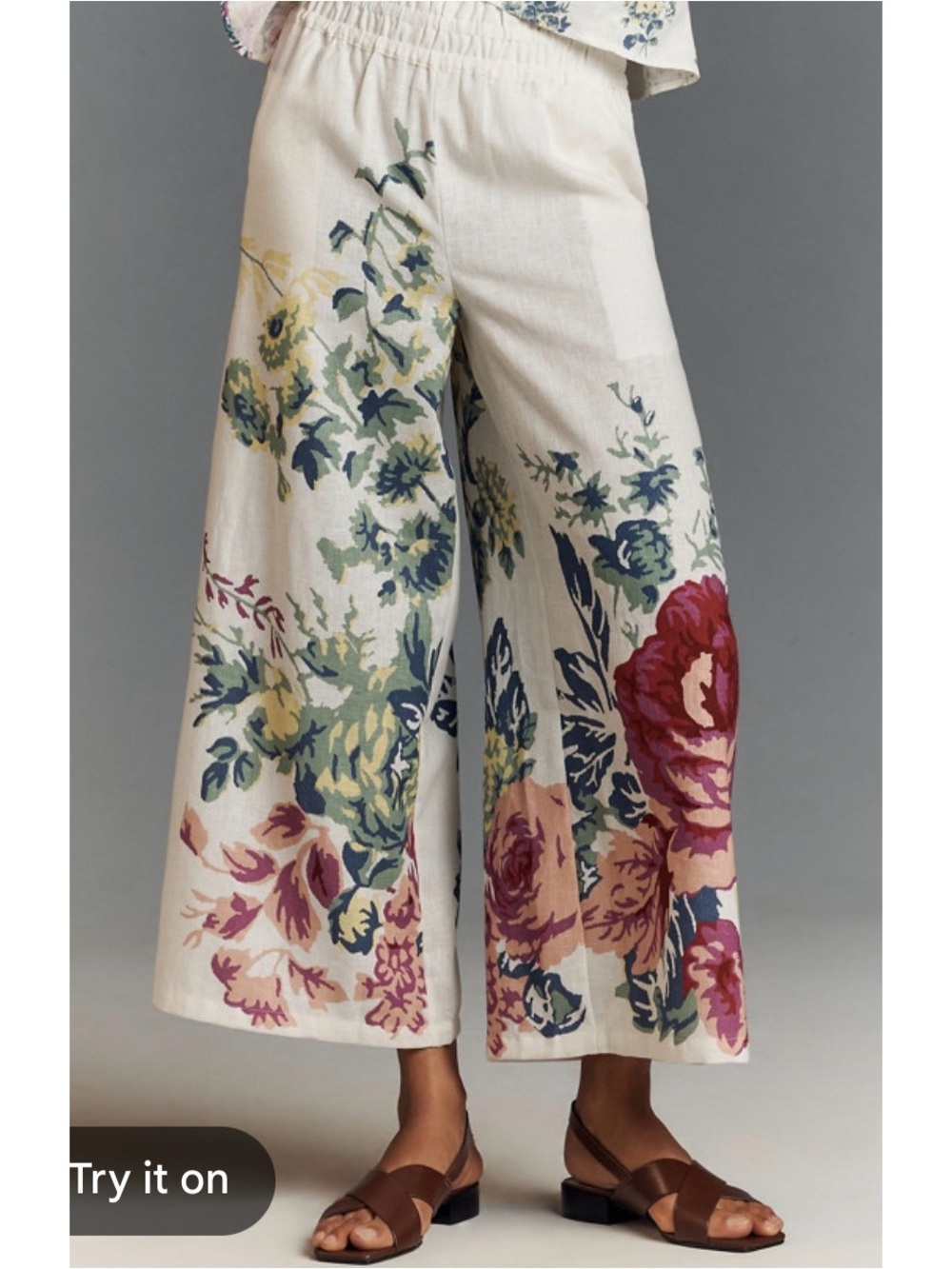 Wide-Leg Floral Crop Pants in Cream